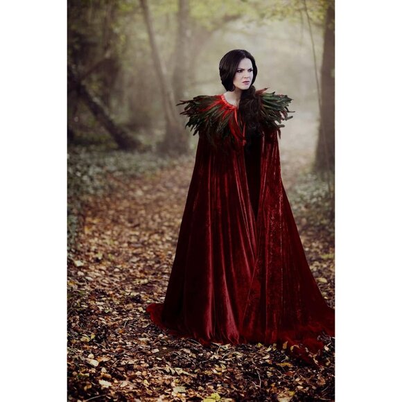 Women Classic Witch Costume and Natural Feather Cape Halloween Witchy Cloak - Picture 2 of 7